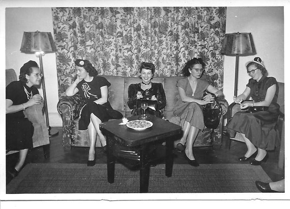 Vintage 40s photo of Women in Germany-5X7