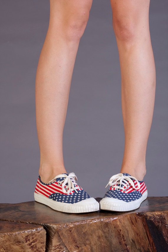 vintage American Flag grunge 90s KEDS Made in USA