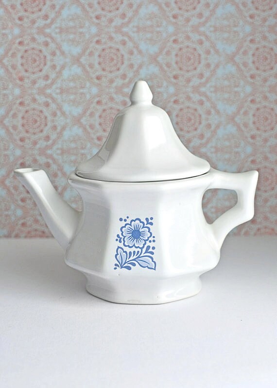 Avon China Single Serving Teapot Perfumed Candle by ForestDaydream