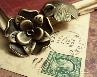 1pc of Antiqued Bronze 34mm Large Gorgeous Rose/ Peony Charms Pendants Drops T10