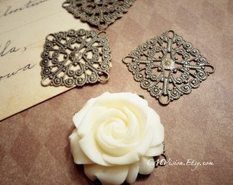 8pcs of Antiqued Brass 28x35mm Large Square High Quality Lace Flower Filigree Base Connectors Gz N53