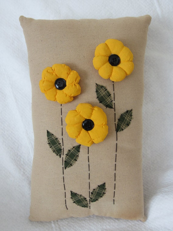 Primitive Puff Daisy Flowers Pillow