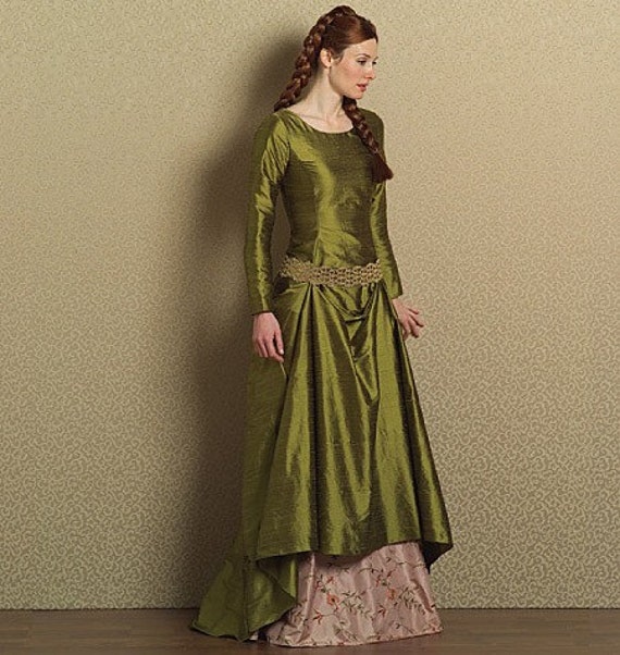 Items similar to Isolde - Medieval Kirtle on Etsy