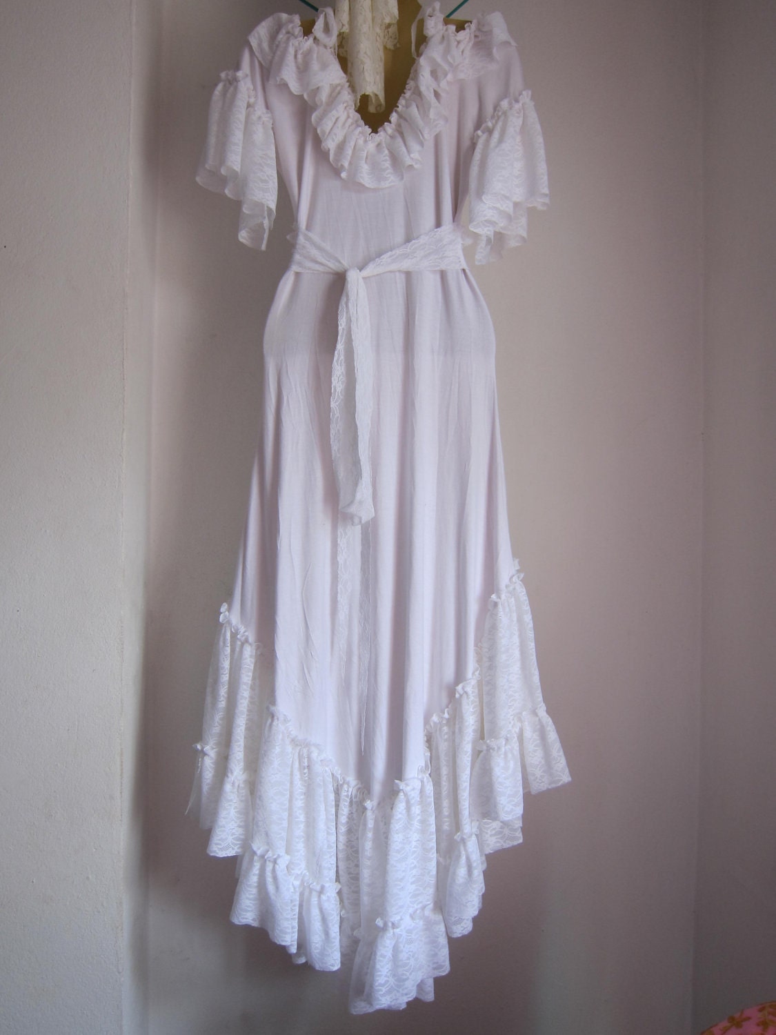 white bohemian gypsy dress with ruffles of lace/roses and