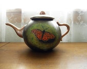 Hand-Carved Painted Butterfly Gourd Faux Teapot, Winner Pearl River Carving Show by Lane Brigham, Carver Hand-Carved Painted Butterfly Gourd Faux Teapot, Winner Pearl River Carving Show by Lane Brigham, Carver