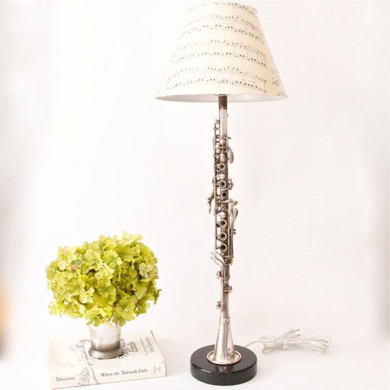 Vintage Metal Lamp round wood base