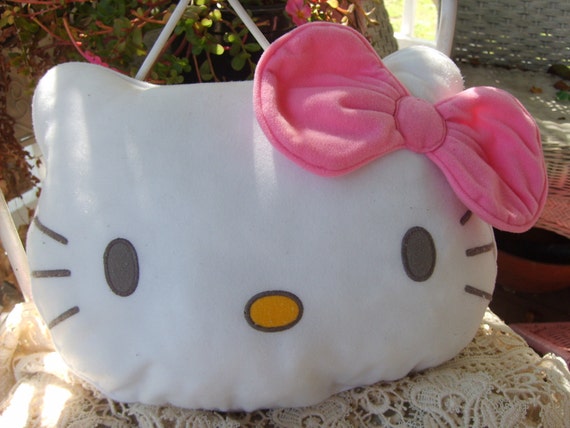 giant hello kitty head pillow