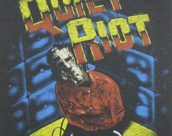 Original QUIET RIOT vintage 1983 TSHIRT