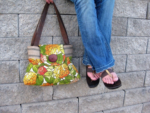Items similar to Handbag Purse : Vibrant Garden on Etsy