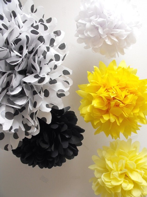 Paper pom poms ... bumblebee parade ... 5 poms Il_570xn