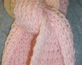 Knitted Scarf - Light Pink