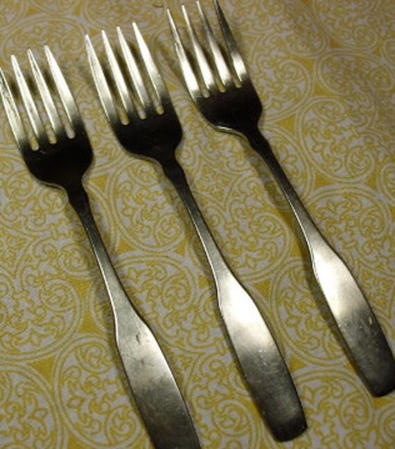 Vintage Oneida Community Stainless Flatware in Paul Revere