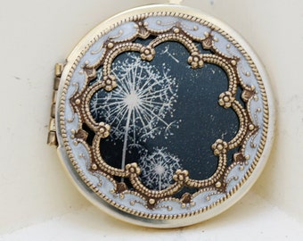 Locket Necklace,Brass Locket,Dandelions Locket,Necklace,Photo Locket,Wedding Necklace,Jewelry Gift,bridesmaid gift,locket necklace,38mm