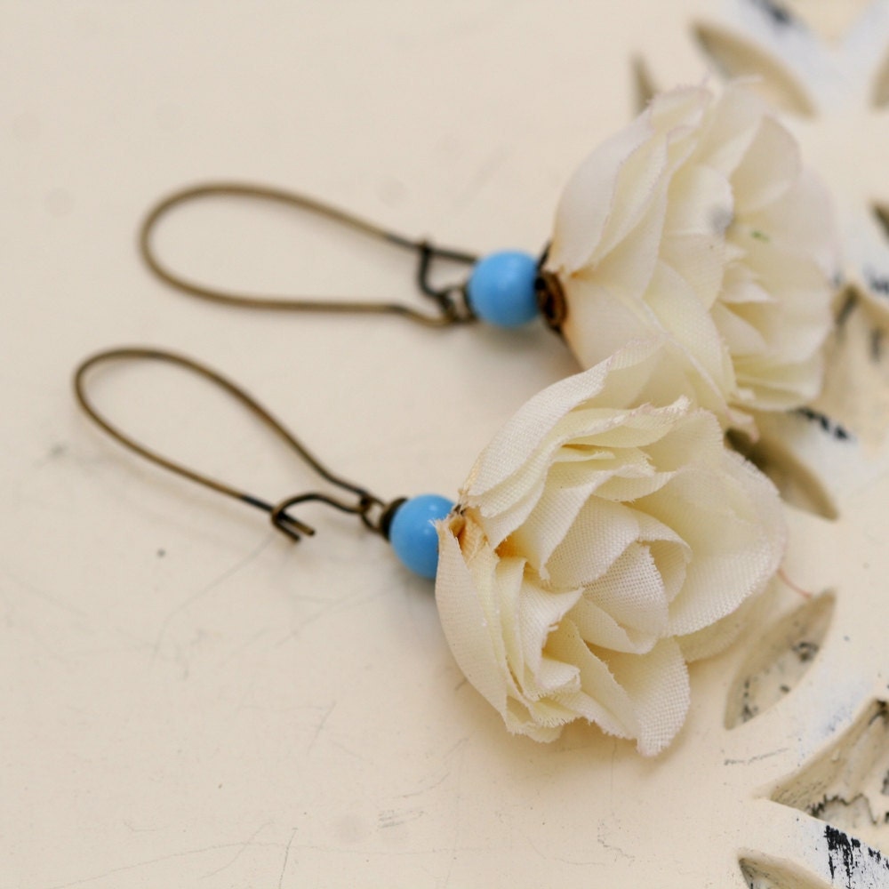 Earringswhite rose earrings antique brass silk flower rose