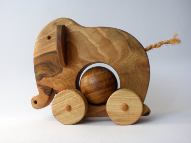 Wooden pull toy eco friendly ELEPHANT ELLIE