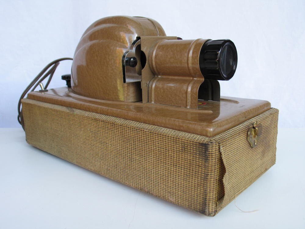 Vintage VuAid Slide Projector Model BC1 in Case