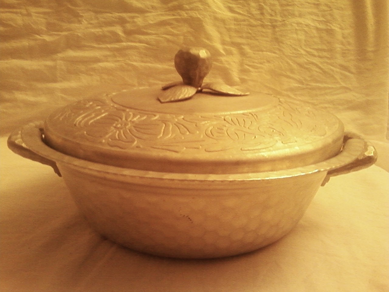 Aluminum Casserole Server and Warming Dish Haute Juice