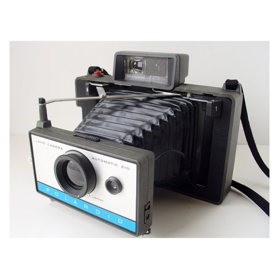 Vintage Polaroid 210 Land Camera by HappyBlueMoon on Etsy