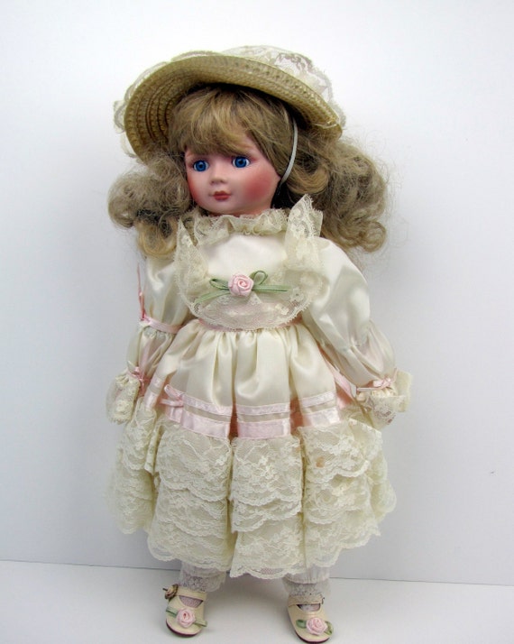 Vintage 1988 Gorham China Sugar and Spice Musical Doll Limited