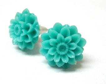 Mint Chrysanthemum Flower Stud Earrings