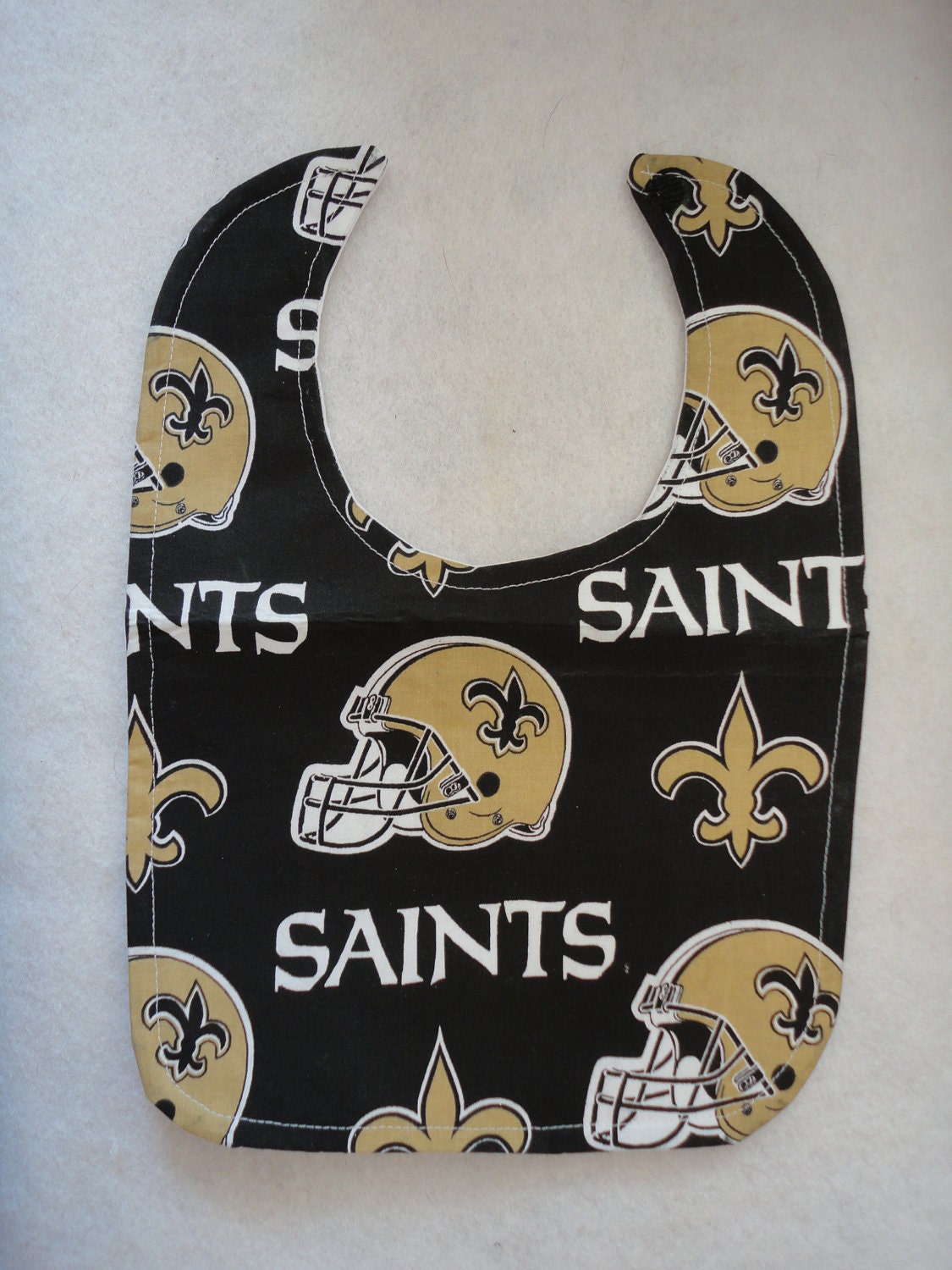 NFL New Orleans Saints Baby Bib w/Velcro Closure
