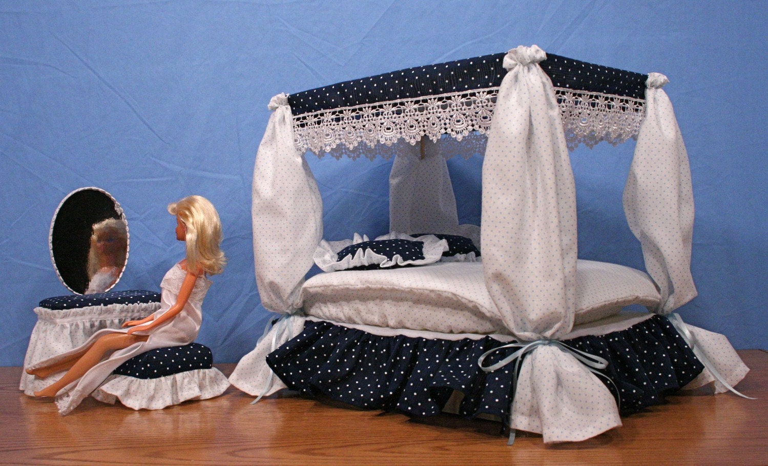 Barbie Canopy Bed with Vanity