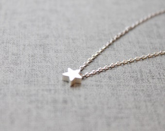 Cute tiny Star charm Necklace - S2157-1