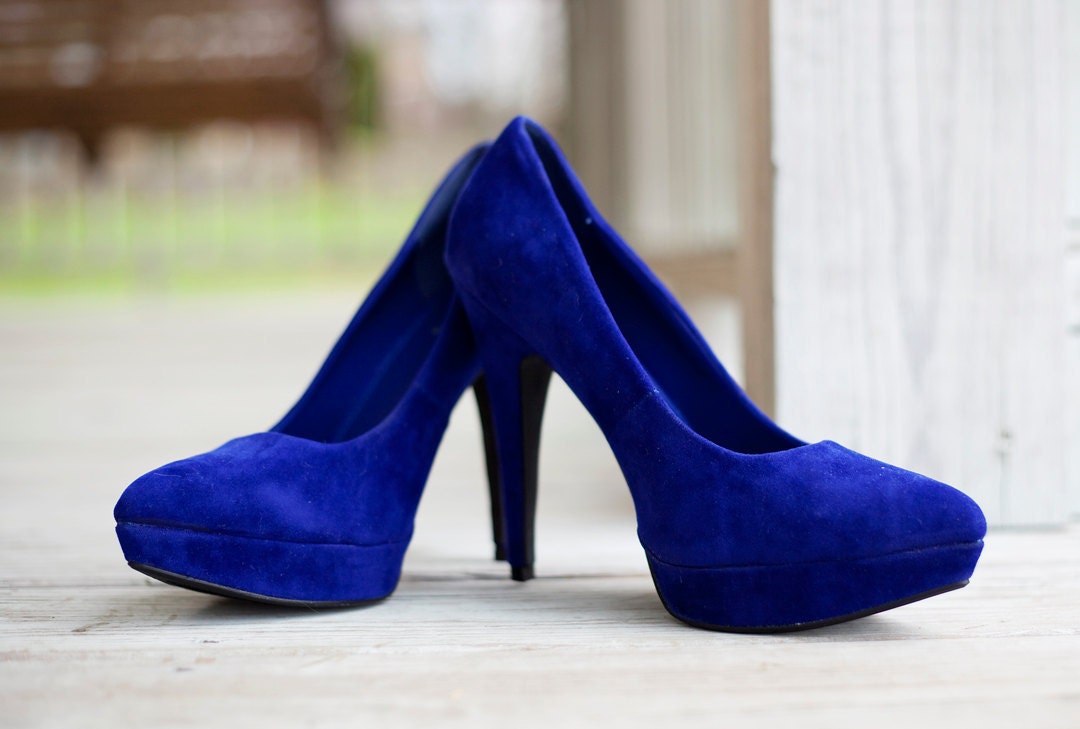 NEW Royal Blue Velvet High Heels Size 8.5