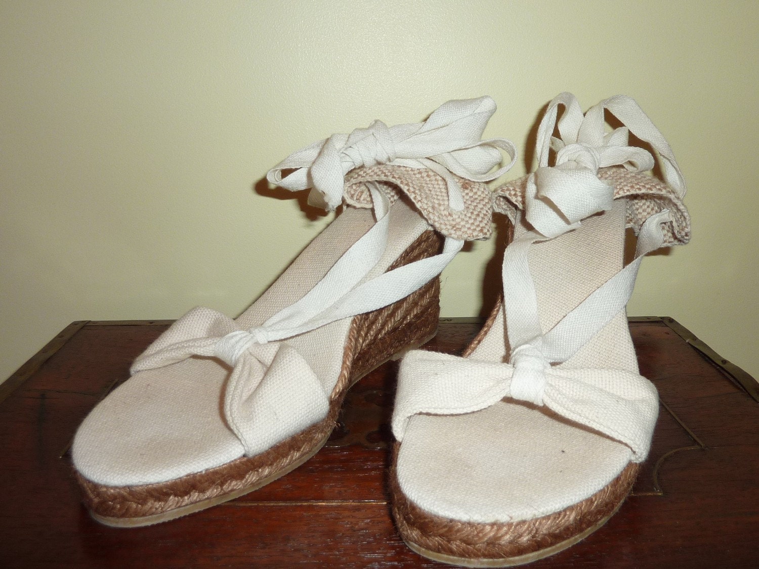 cream colored women's sandals
