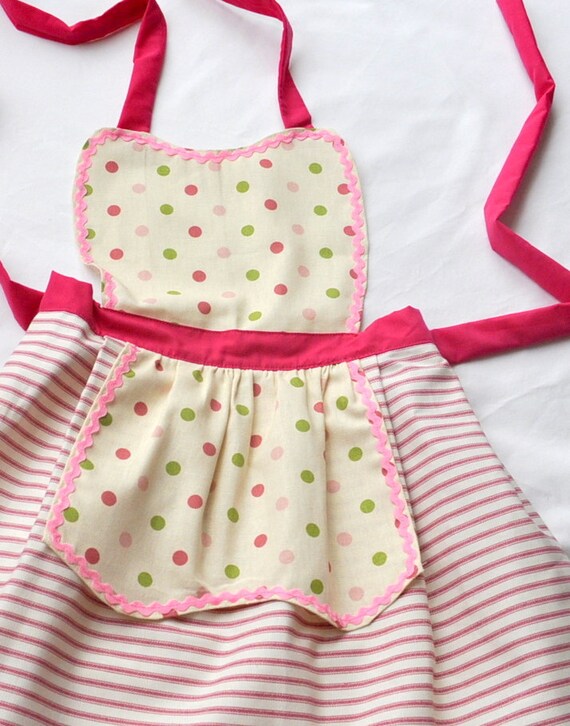 Girls Apron Little girls Pink Polka Dots Apron Ages 3-8