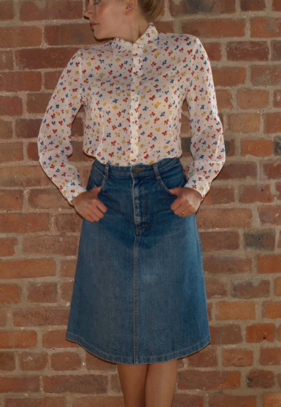 Items similar to Cool VINTAGE 1970s DENIM KneeLength midi Skirt on Etsy