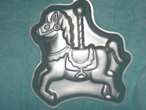 Vintage Wilton Carousel Horse Cake Pan 1990 by RockyTopTreasures