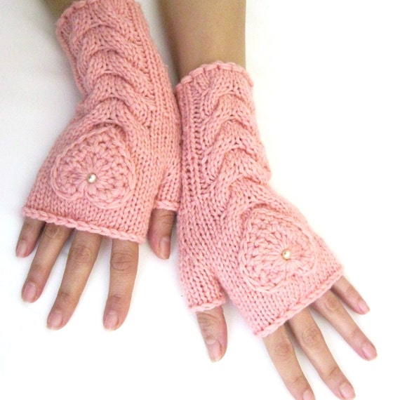 TENDER LOVE... Pink Fingerless Gloves with a HEART