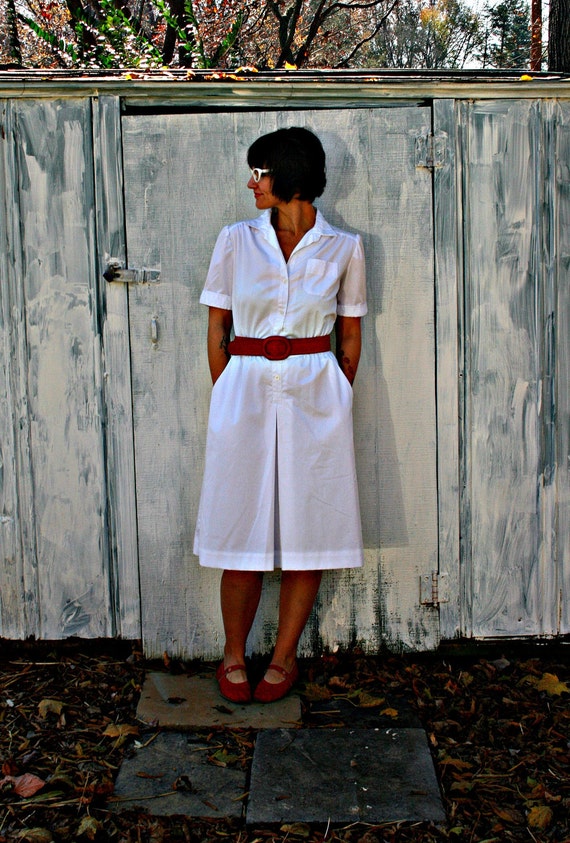 60s Vintage White Nurse Jumper With Pockets Small To