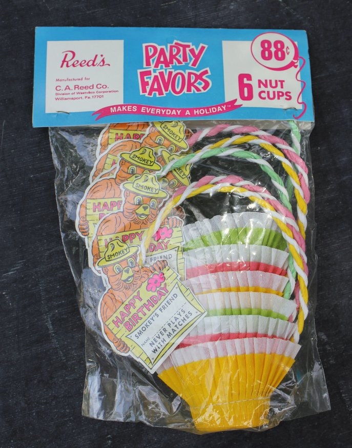 Vintage Reeds Party Favors Nut Cups with Smokey the Bear