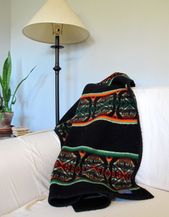 Pendleton Blanket in Native American Pattern // Beaver State