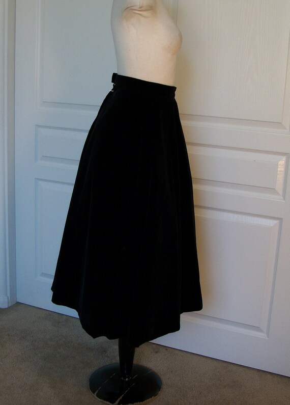 50s skirt // vintage 1950s Bobbie Brooks black velvet full