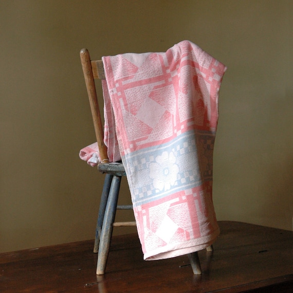 Vintage Camp Blanket // The Pink Throw by 86home on Etsy