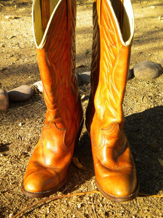 Vintage Dingo Women's Tan Cowboy Boots 6 1/2 N