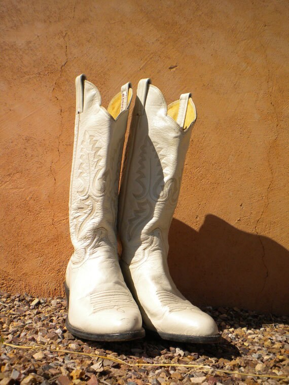 ivory cowgirl boots