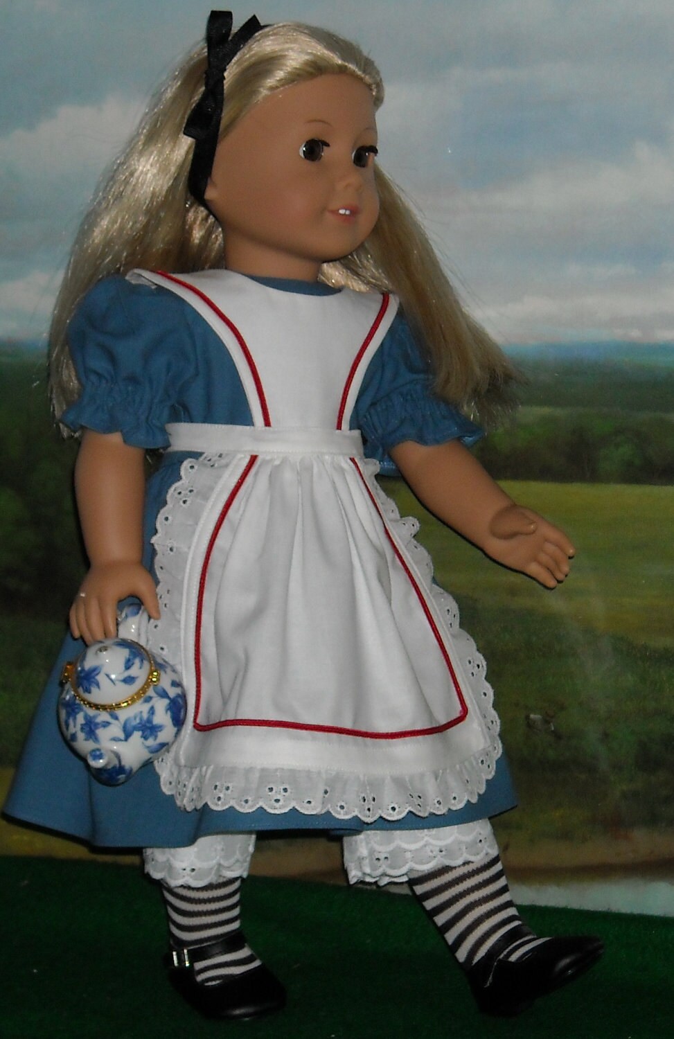 Alice in Wonderland outfit for 18 inch Dolls