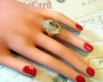 Vintage Gold Ring With Large Stone - Size 5.75 - R-107