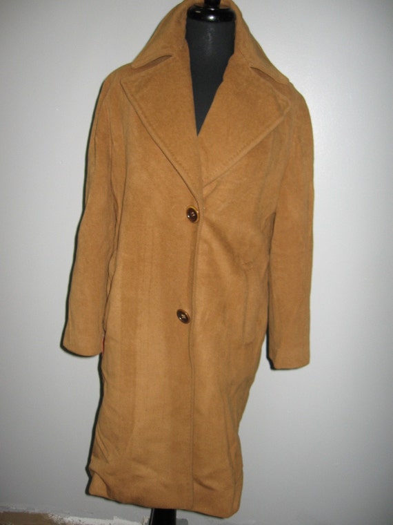 Luxurious classic camel vicuna women's coat