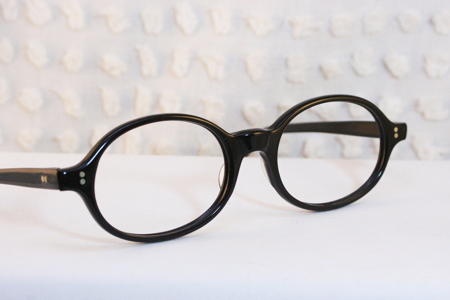 Black Oval 1960s Horn Rim Eyeglasses Rounded by DIAeyewear