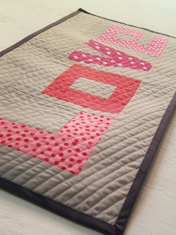 Love art quilt / wall hanging / modern mini quilt / decorative