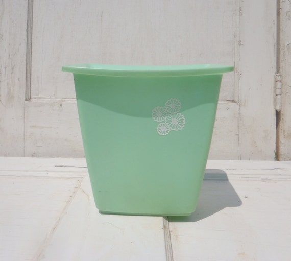 Vintage Rubbermaid Seafoam Green Bathroom Small Trash Can