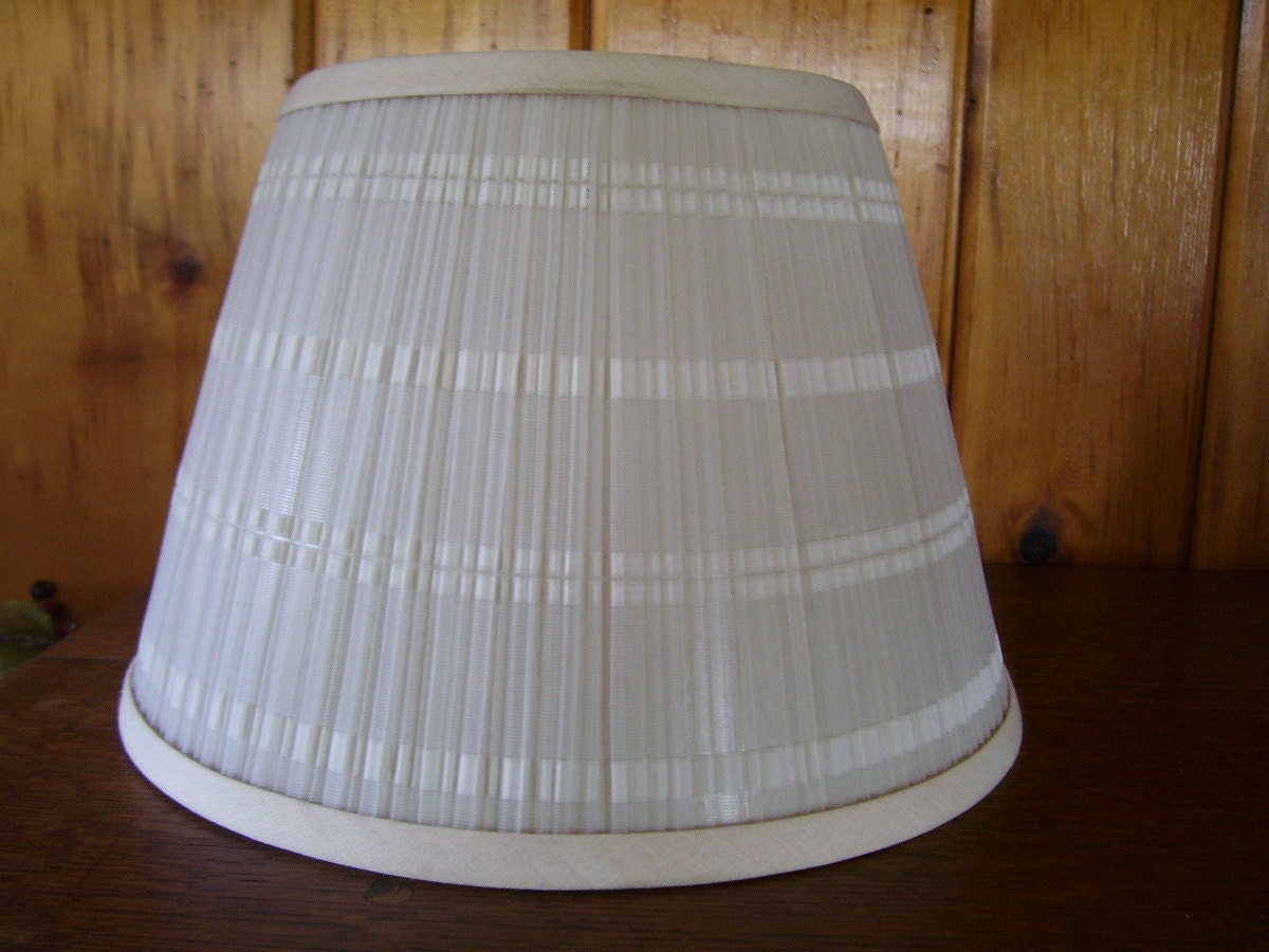 Ornate White Pleated Lamp Shade Beautiful Vintage Lighting