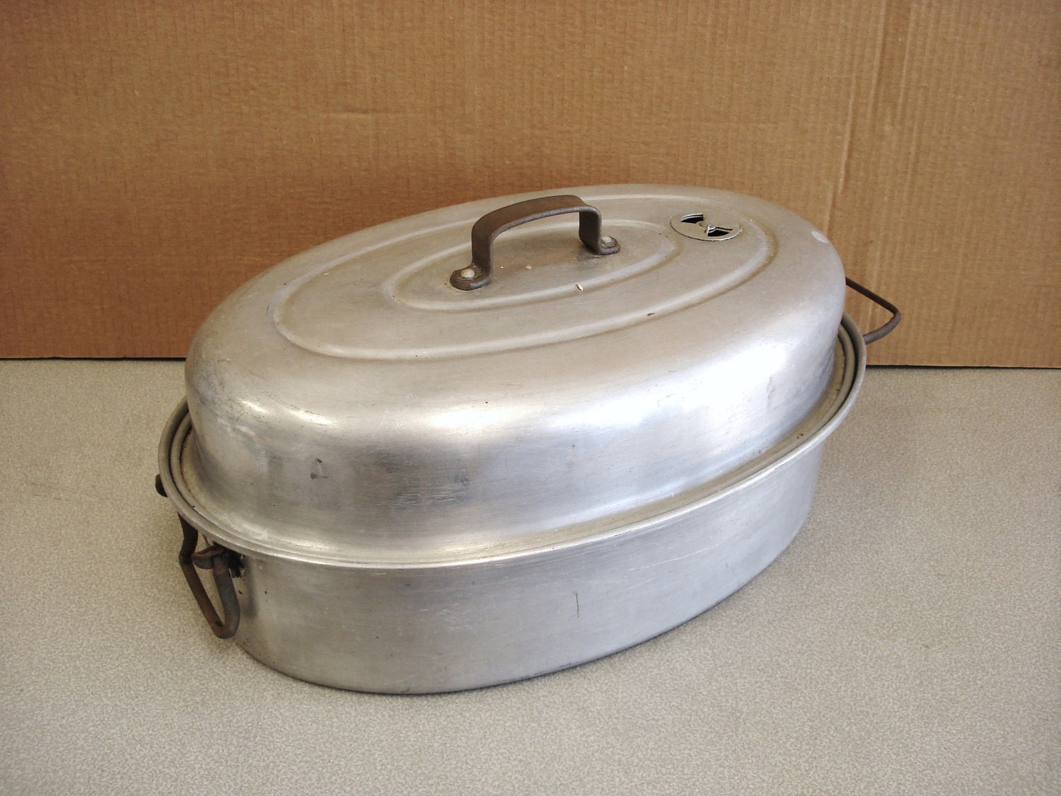 Vintage Aluminum MIRRO Roasting Pan.
