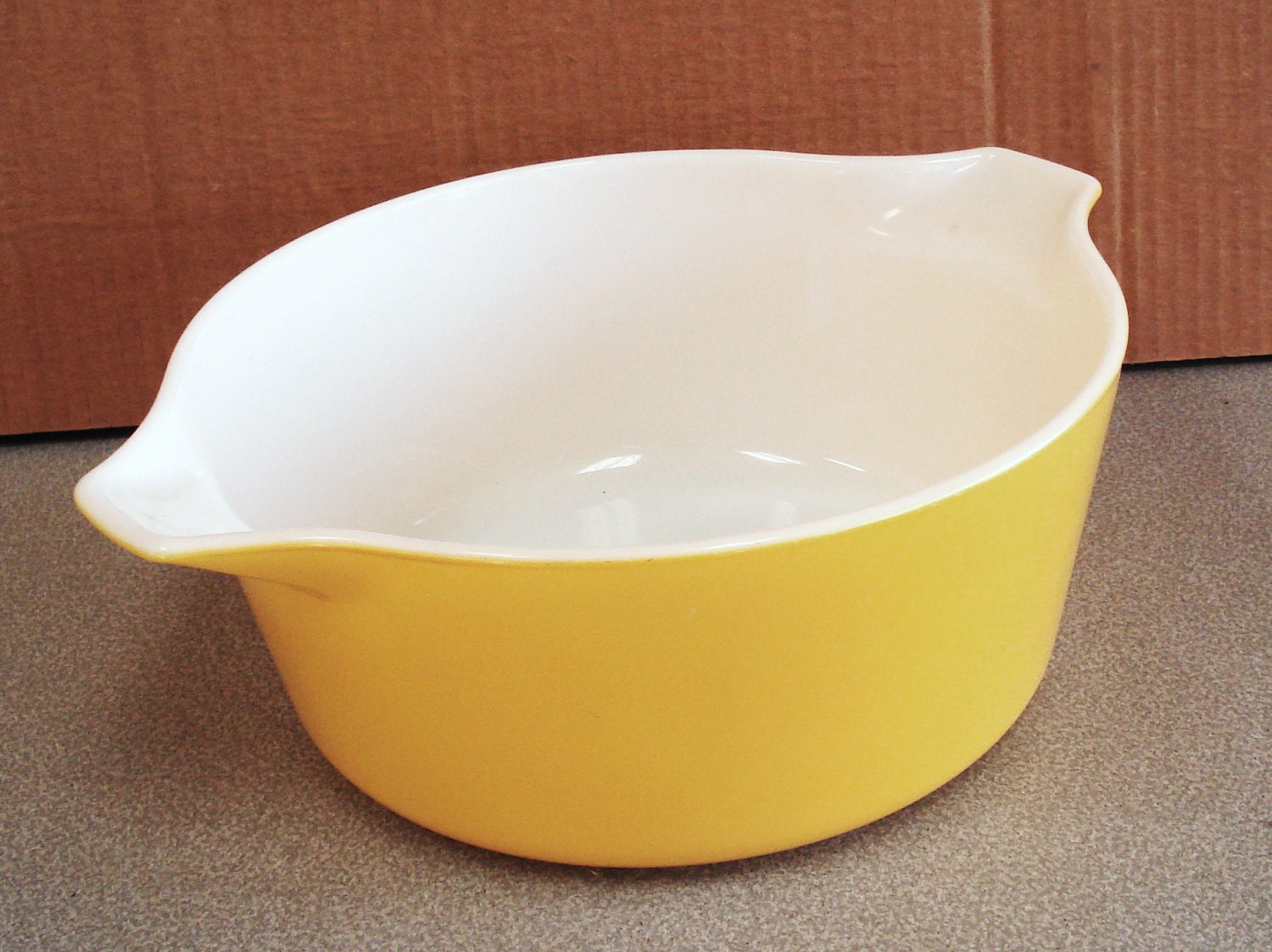 Vintage PYREX Corning Ware Milk Glass Mixing Bowl 8 by npebaysale