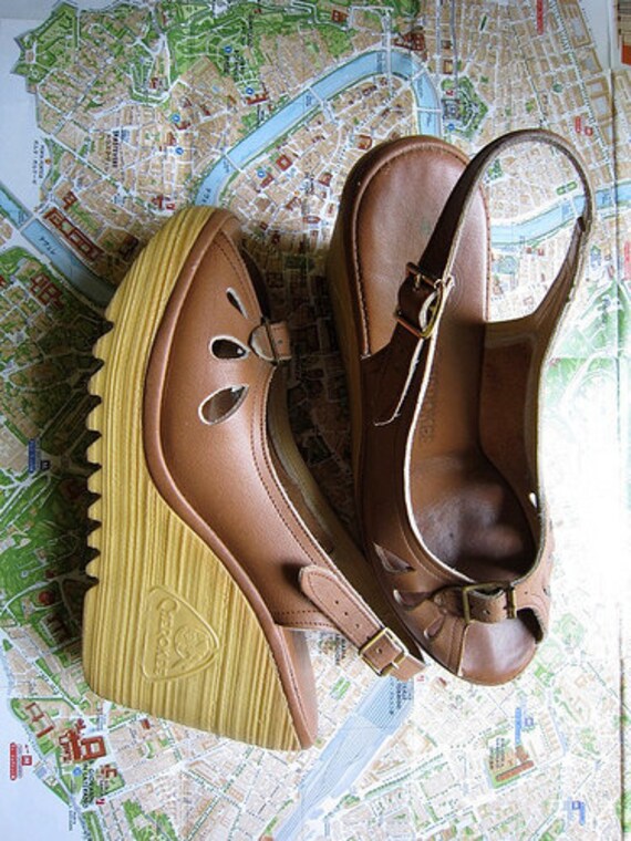 Vintage 1980�s Cherokee Slingback Platform by MyRomanApartment